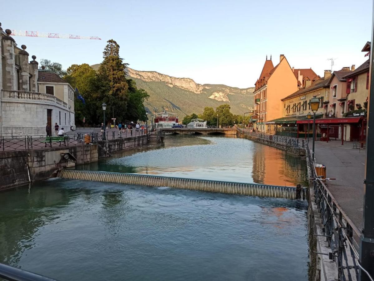 Le Republique Annecy , Coeur De Vieille Ville Exterior foto